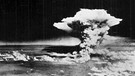 Ein Foto des Atombomben-Angriffs auf Hiroshima am 6. August 1945 | Bild: picture-alliance/dpa