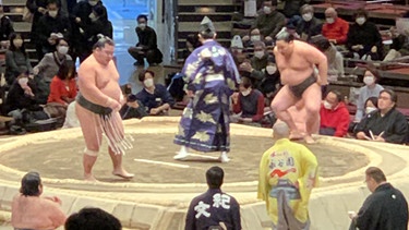 Sumo-Ringer auf einem Festival in Japan | Bild: BR / Katrin Erdmann