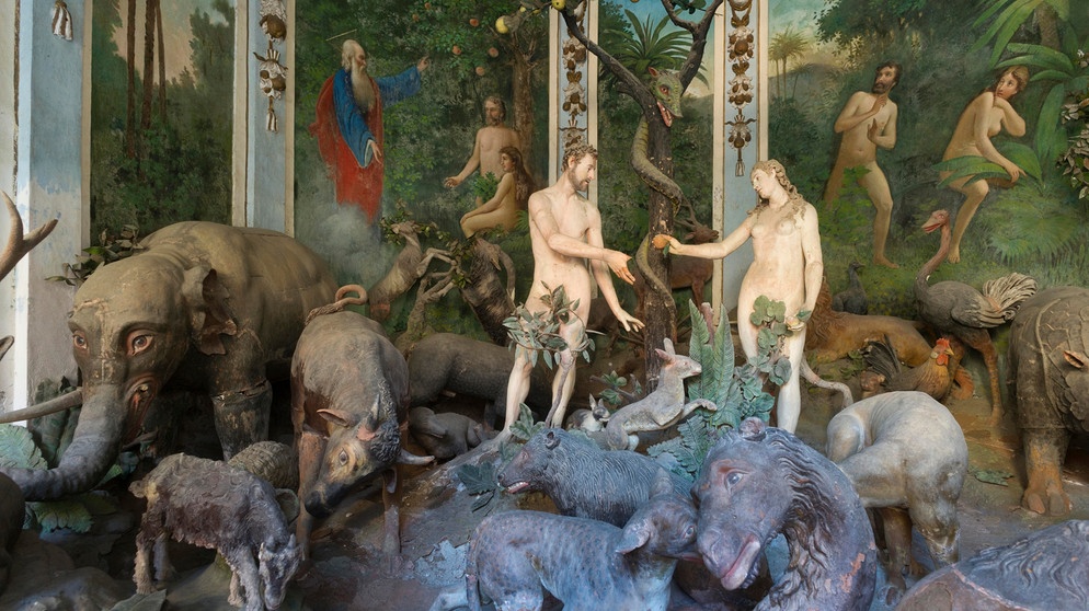 Skulpturen von Adam und Eva mit Darstellung des Sündenfalls_Juan de Wespin_Varallo (Symbolbild) | Bild: picture alliance_imageBROKER_Martin Jung
