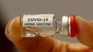 COVID-19 mRNA vaccine | Bild: picture-alliance/dpa