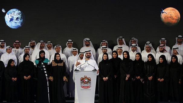 Dubais Herrscher Sheikh Mohammed bin Rashid Al Maktoum verkündet eine Marsmission mit dem Namen "Hope" | Bild: picture-alliance/dpa