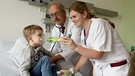 Kind im Krankenhaus | Bild: picture-alliance/dpa