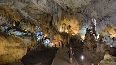 Tropfsteinhöhle von Nerja | Bild: picture-alliance/dpa