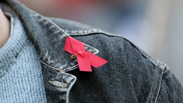 Red Ribbon | Bild: picture-alliance/dpa