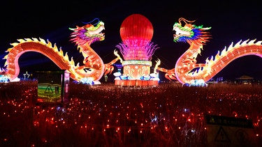 Lichtshow bei einem Festival in Guangzhou, China,im September 2022.  | Bild: picture alliance / CFOTO | CFOTO