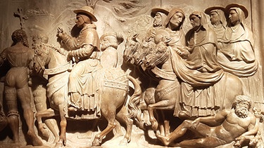 Einzug von Papst Hadrian VI. in Rom 1522 - Relief auf seiner Grabstätte | Bild: BR / C.Mühlstedt