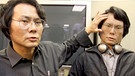 Geminoid HI-1 - der Doppelgänger mit seinem Erfinder: Professor Hisoshi Ishiguru | Bild: picture-alliance/dpa