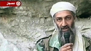 Osama bin Laden 2001 bei einer Videobotschaft | Bild: picture-alliance/dpa