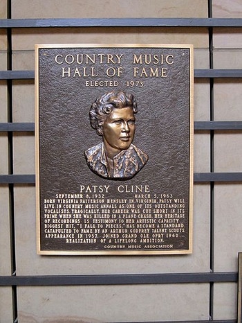 Patsy Cline in der Nashville Hall of Fame | Bild: Creative Commons / arianravan