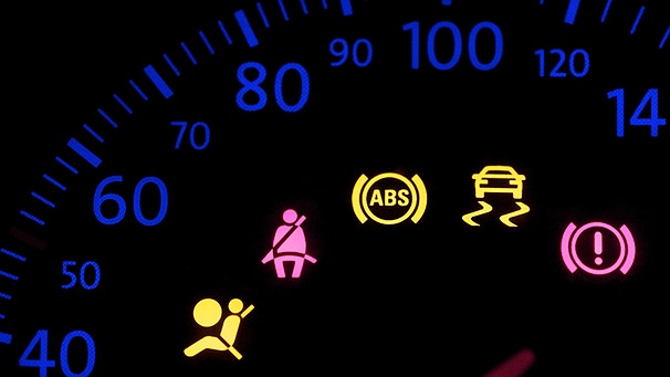 Kontroll-Leuchten: Warnsignale des Autos ernst nehmen