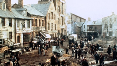 Kulisse aus dem Film "Gangs of New York" (Regie Martin Scorsese), der in den Cinecittà-Studios in Rom gedreht wurde. | Bild: picture-alliance/dpa