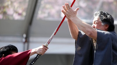 Members of Samuri Sword Soul demonstrate kenjutsu | Bild: picture alliance / Pacific Press | Andy Katz