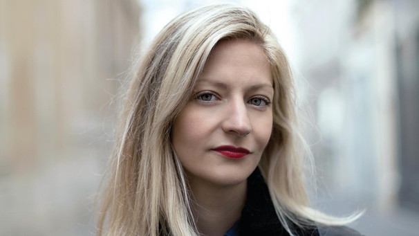 Lauren Elkin, Autorin des Buches über die "Flâneuse. Frauen erobern die Stadt - in Paris, New York, Tokyo, Venedig und London", erschienen bei btb. | Bild: Marianne Kast / btb