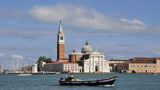 Blick über die Lagune zur Kirche San Giorgio Maggiore, aufgenommen in Venedig am 11. Mai 2013. Foto Uwe Gerig | Bild: picture-alliance/dpa