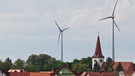 Windräder (aufgenommen in Gollhofen in Mittelfranken) | Bild: picture-alliance/dpa