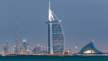 Skyline von Dubai | Bild: stock.adobe.com/ neiezhmakov