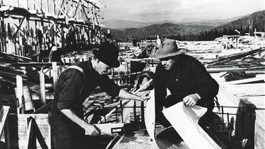 Brueckenbauarbeiten. - Foto, 1948/50. | Bild: picture-alliance / akg-images | akg-images