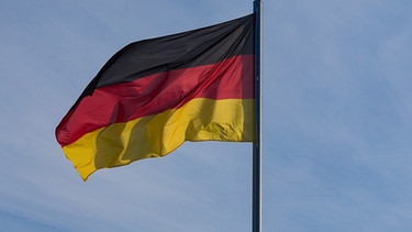 Deutschlandflagge  | Bild: picture-alliance/dpa