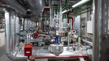 Die Geothermieanlage im Heizkraftwerk Süd in München.  | Bild: picture alliance/dpa | Sven Hoppe