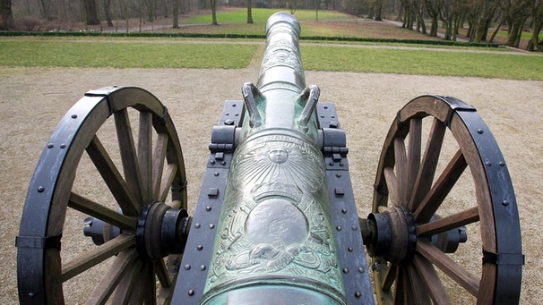 Kanone im Gutspark von Schönhausen. Hier wurde Bismarck 1815 geboren. | Bild: picture-alliance/dpa