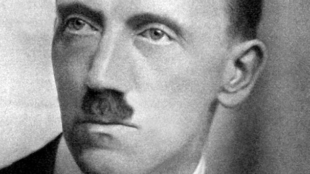 Der nationalsozialistische Führer Adolf Hitler im Jahr 1923 | Bild: picture-alliance/dpa