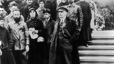Wladimir Iljitsch Lenin bei der Feier zum 1. Mai 1919
| Bild: picture-alliance/dpa