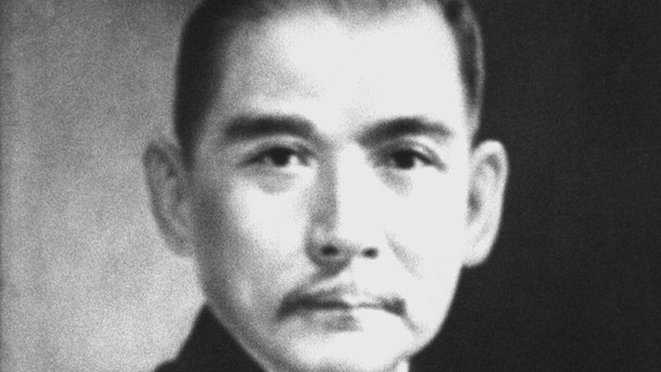 Undatierte Aufnahme des chinesischen Politikers und Revolutionärs Sun Yat-sen.  | Bild: picture-alliance/dpa