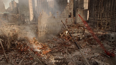 Blick auf die Bergungsarbeiten nach dem Anschlag auf das World Trade Center in New York City am 11.9.2001 | Bild: picture-alliance/dpa