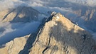 Luftaufnahme von der Zugspitze | Bild: picture-alliance/dpa