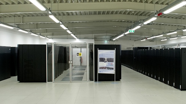 Großrechner im deutschen Klimarechenzentrum (2013)_dpa | Bild: picture-alliance/dpa