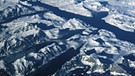 Luftaufnahme zeigt Gletscher und Packeis | Bild: picture-alliance/dpa