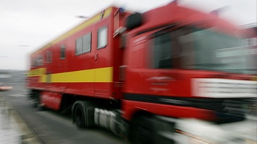 Katastrophenschutzübung der Feuerwehr | Bild: picture-alliance/dpa