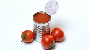 Konservendose mit Tomaten | Bild: picture-alliance/dpa