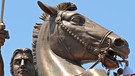 Bauarbeiten an der Statue von Alexander dem Großen | Bild: picture-alliance/dpa