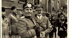 Hitler und Mussolini nebeneinander. | Bild: picture alliance / arkivi 