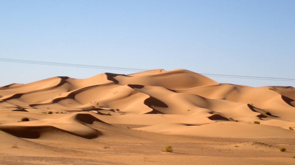 Der westliche Teil der Sahara im südlichen Marokko | Bild: picture-alliance/dpa