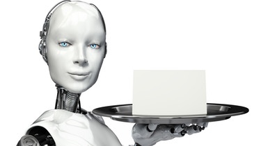 Weiblicher Roboter hält ein Tablett | Bild: colourbox.com