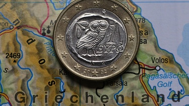 Euro auf Griechenlandkarte | Bild: picture-alliance/dpa