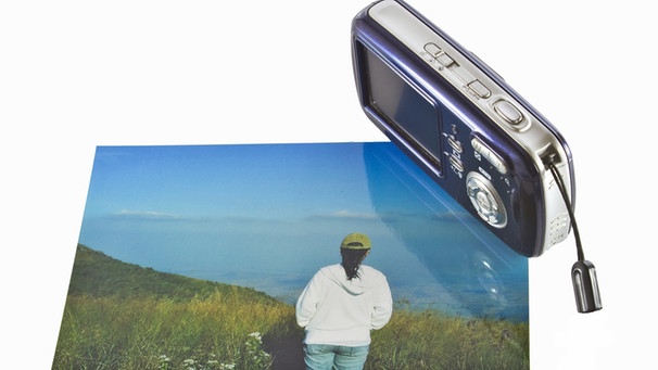 Foto-Kamera mit "Fotos in meinem Gedächtnis" | Bild: colourbox.com