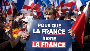 Schlacht der Worte: Sprache im französischen Wahlkampf  | Bild: picture alliance / ASSOCIATED PRESS