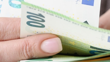 Euro, Notes, Hände | Bild: Colourbox