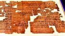 Papyrus, auf der in aramäischer Schrift die Geschichte des weisen Kanzlers Ahiqar zu lesen ist. 5. Jahrhundert v. Chr.  | Bild: Osama SM Amin FRCP(Glasg)