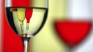Verschiedene Glas-Wein-Kombinationen, Weingläser und Wein aus Franken | Bild: picture-alliance/dpa