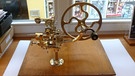 Die Räderwälzmaschine zum Restaurieren historischer Uhren | Bild: BR / Andrea Zinnecker