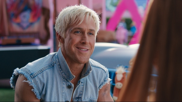 Ryan Gosling spielt Ken in "Barbie" | Bild: Warner Bros.