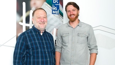 Moderator Michael Hafner (links) hat den Mikroplastik - Filter - Erfinder Sebastian Porkert zu Gast. | Bild: BR/Ulrike Kreutzer