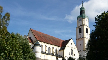 Kath. Pfarrkirche St. Johannes Nepomuk in Bayerisch Eisenstein | Bild: Klaus Alter