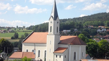 Katholische Pfarrkirche St. Georg in Prackenbach | Bild: Ferdinand Klement