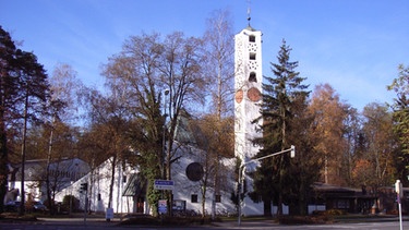 Evangelische Kirche in Waldkraiburg | Bild: Michael Mannhardt 