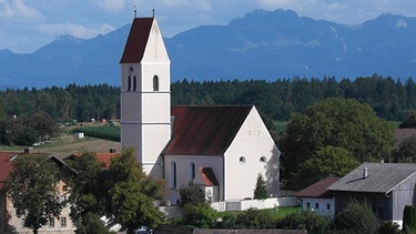 Kath. Pfarrkirche Mariä Himmelfahrt in Lampferding | Bild: Michael Mannhardt
